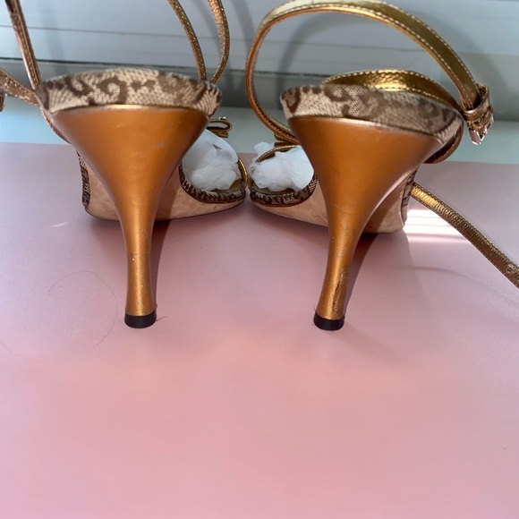 Gucci heels🥂 - Picture 3 of 8